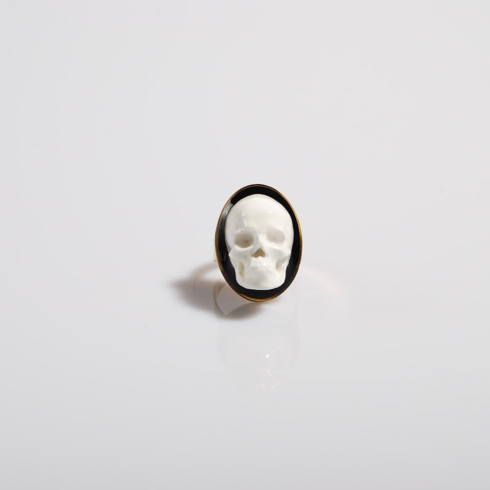 anello teschio cammeo, vista frontale