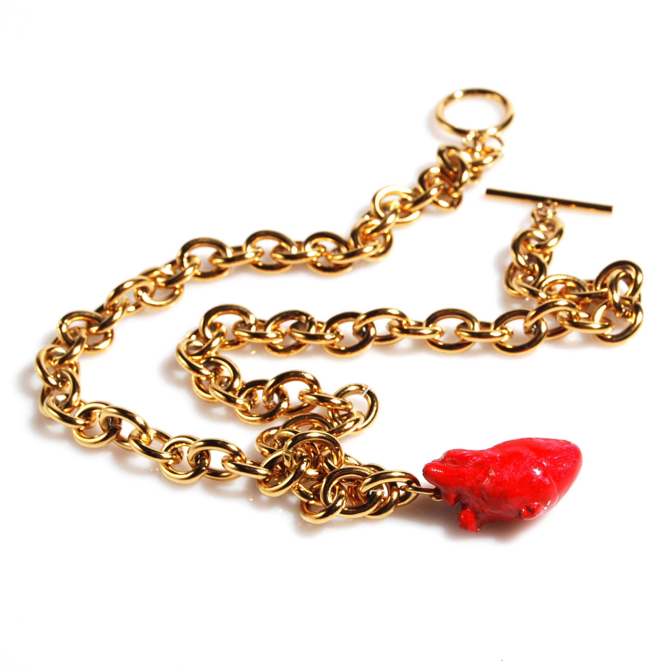 collana a catena spessa con pendente cuore anatomico rosso