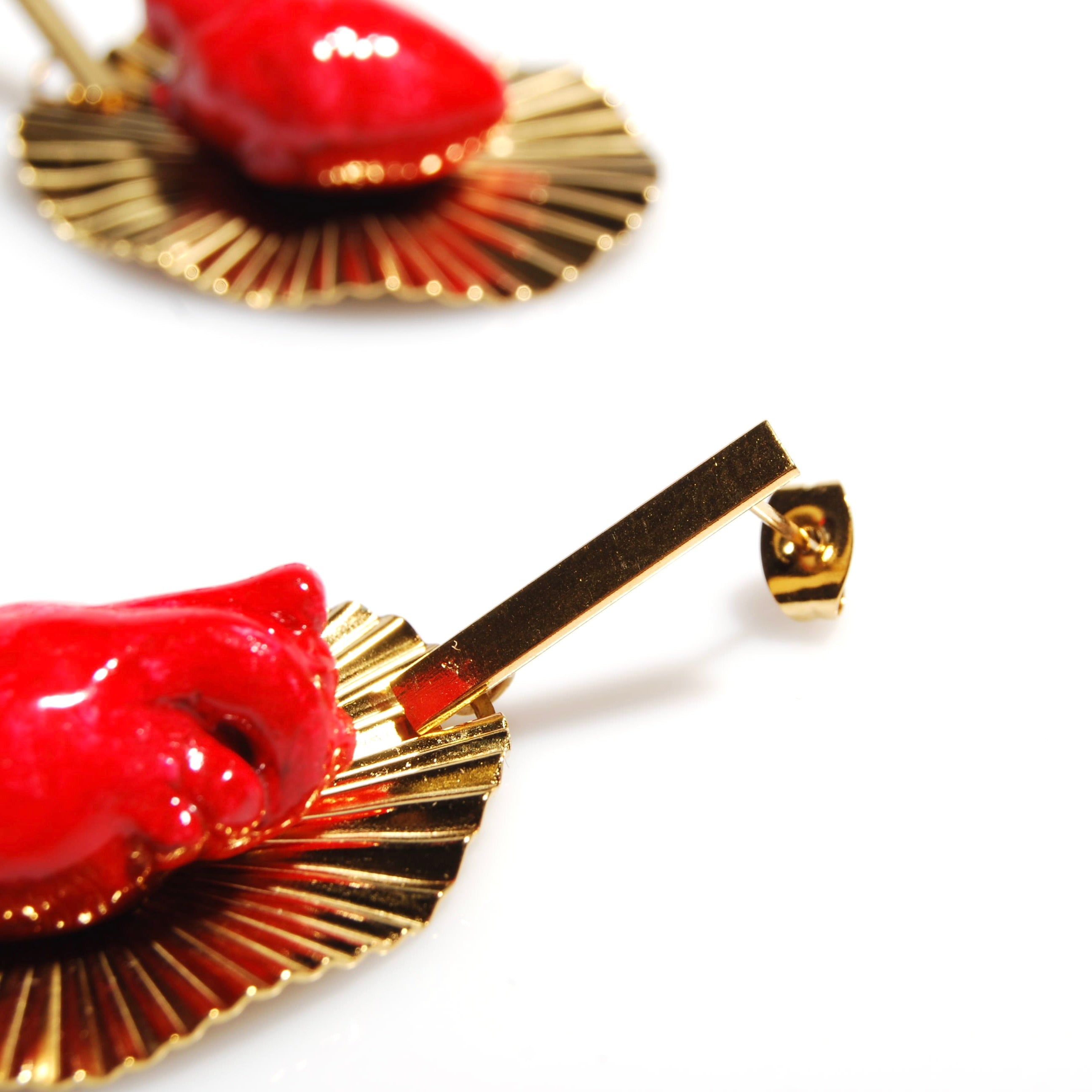 Orecchini Cuore Anatomico con Base - Perno Rettangolare