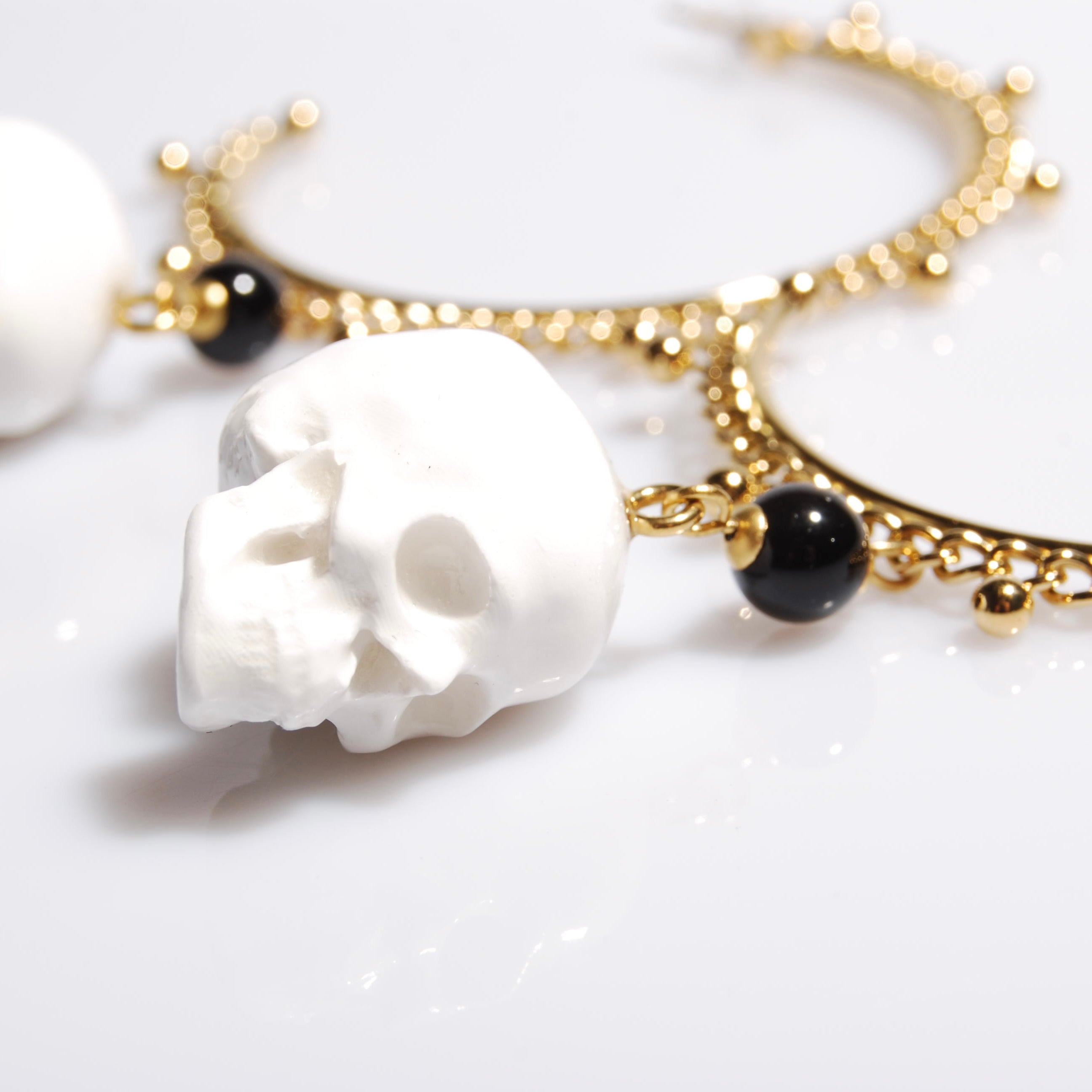 Orecchini Teschio - Cerchio Grande con Catena e Ossidiana Nera