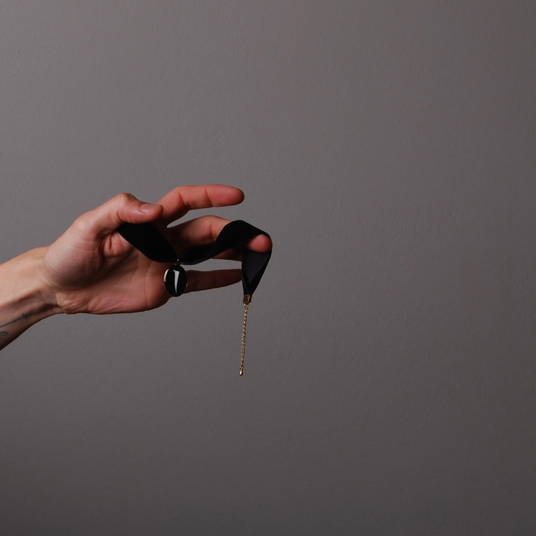 Choker Pendente Spina - Velluto Nero