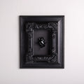 quadro cornice antica con cuore anatomico spinato nero