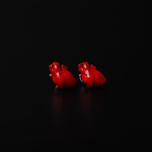 set di due spille cuore anatomico rosso